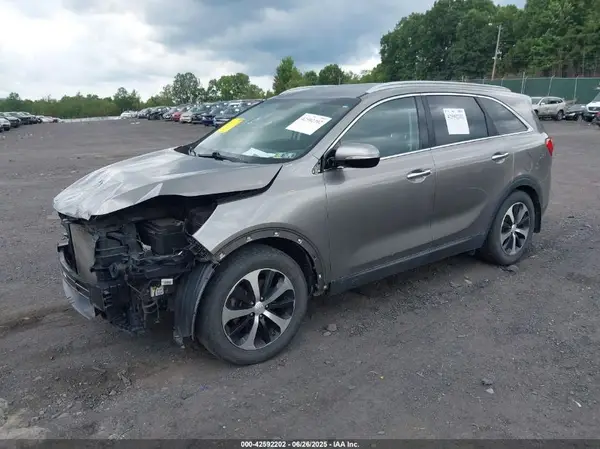 5XYPH4A59GG135247 2016 KIA SORENTO - Image 2
