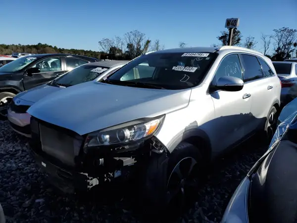 5XYPH4A59HG229579 2017 KIA SORENTO - Image 1