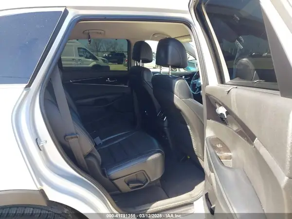 5XYPH4A59HG286686 2017 KIA SORENTO - Image 8