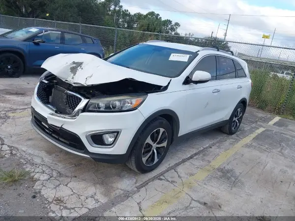 5XYPH4A59JG339439 2018 KIA SORENTO - Image 2