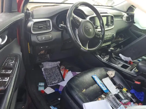5XYPH4A59JG340204 2018 KIA SORENTO - Image 8