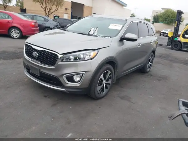 5XYPH4A59JG394960 2018 KIA SORENTO - Image 2