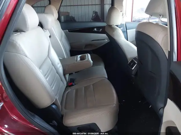 5XYPH4A59KG464605 2019 KIA SORENTO - Image 8