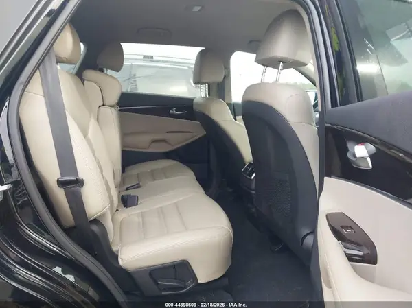 5XYPH4A59KG478441 2019 KIA SORENTO - Image 8