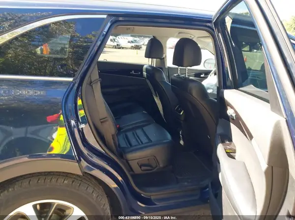 5XYPH4A59KG501636 2019 KIA SORENTO - Image 8
