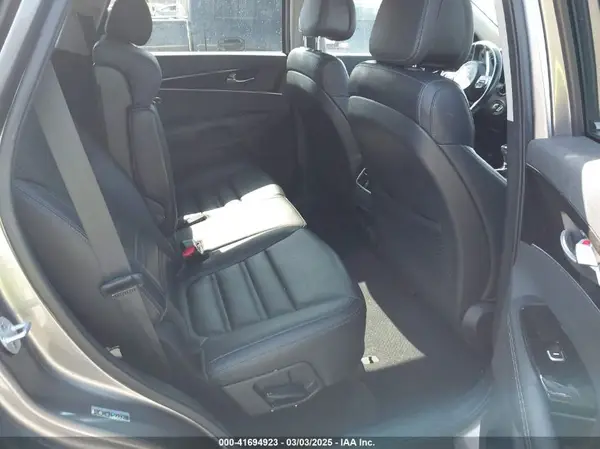 5XYPH4A5XGG039708 2016 KIA SORENTO - Image 8