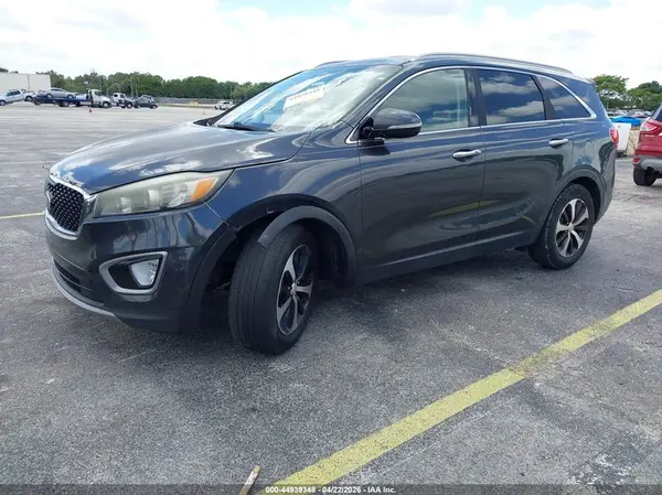 5XYPH4A5XGG093719 2016 KIA SORENTO - Image 2