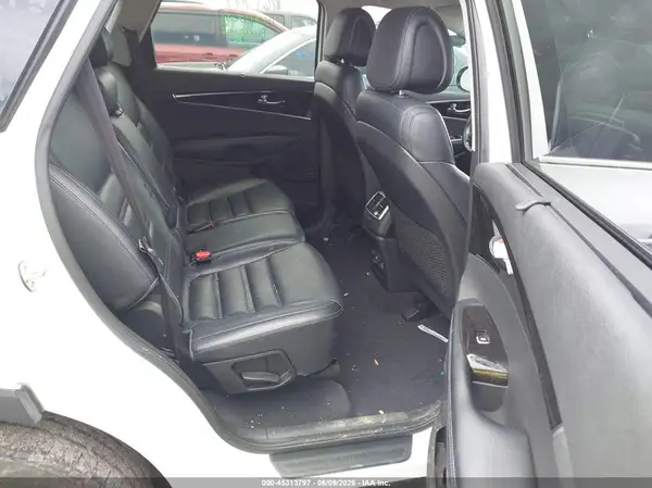 5XYPH4A5XGG141395 2016 KIA SORENTO - Image 8