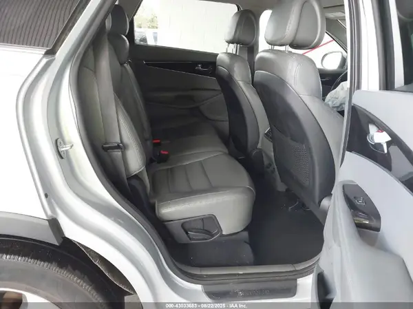 5XYPH4A5XGG172260 2016 KIA SORENTO - Image 8
