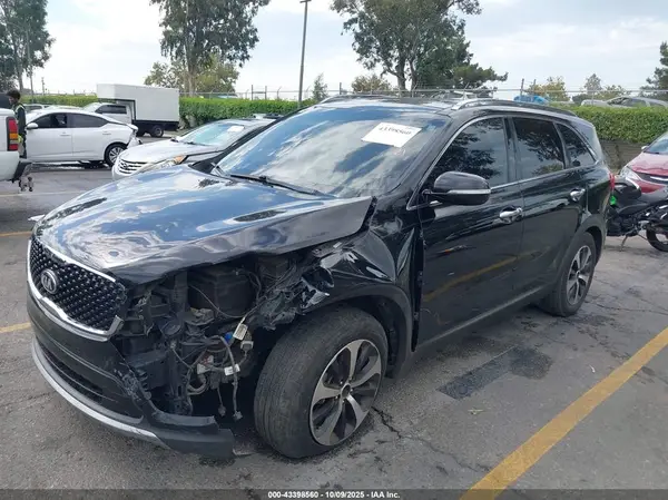 5XYPH4A5XGG182870 2016 KIA SORENTO - Image 2