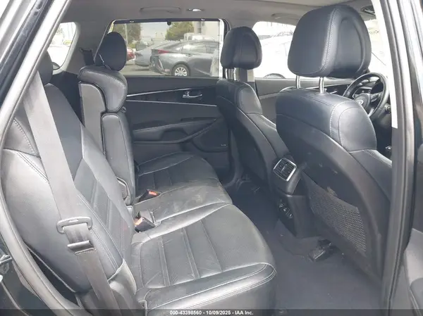5XYPH4A5XGG182870 2016 KIA SORENTO - Image 8