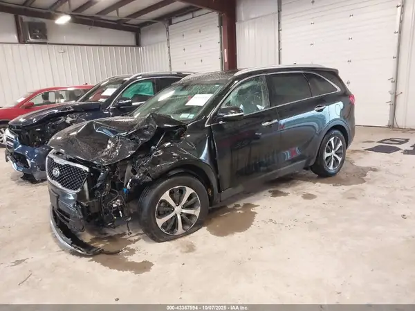 5XYPH4A5XJG383823 2018 KIA SORENTO - Image 2