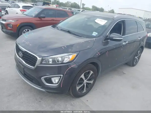 5XYPH4A5XJG396328 2018 KIA SORENTO - Image 2