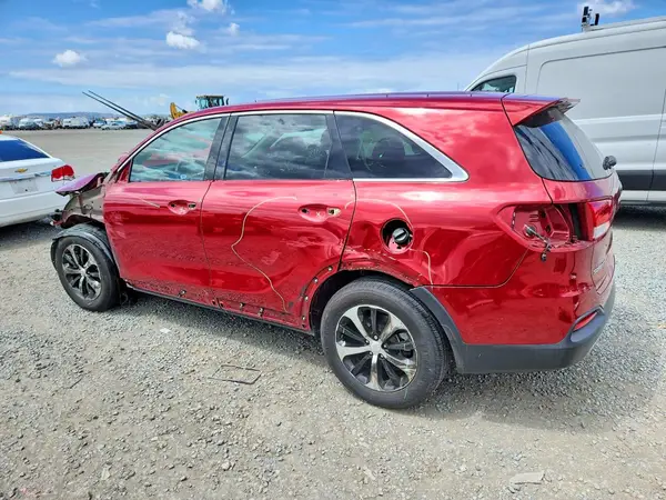 5XYPH4A5XJG409109 2018 KIA SORENTO - Image 2