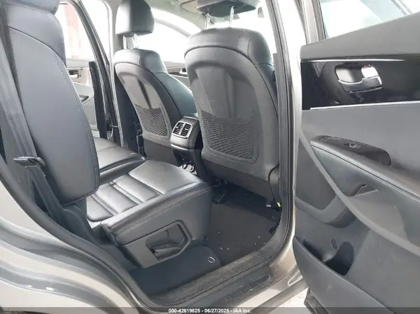 5XYPH4A5XKG480182 2019 KIA SORENTO - Image 8
