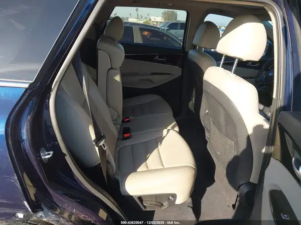 5XYPH4A5XLG708392 2020 KIA SORENTO - Image 8