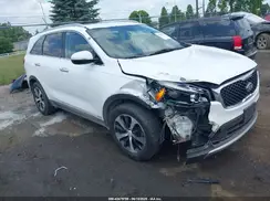 5XYPHDA10GG016872 2016 KIA SORENTO