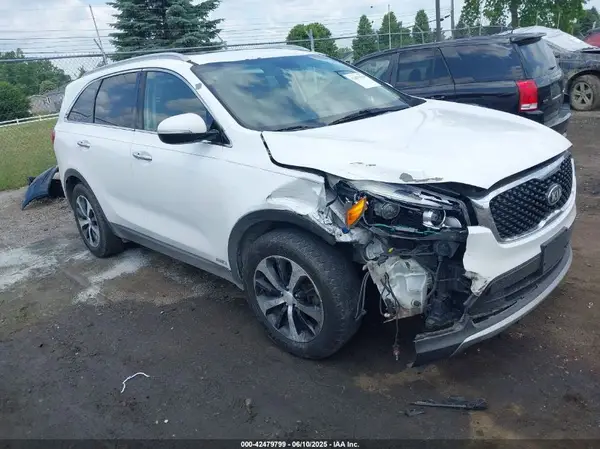 5XYPHDA10GG016872 2016 KIA SORENTO - Image 1