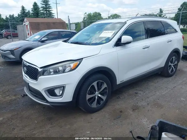 5XYPHDA10GG016872 2016 KIA SORENTO - Image 2
