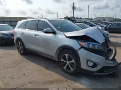 5XYPHDA10GG021604 2016 KIA SORENTO