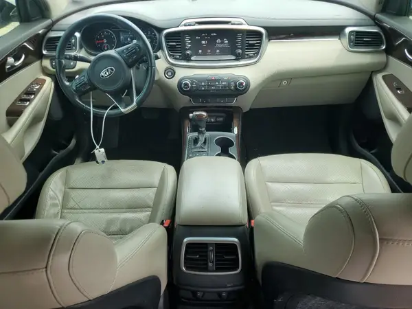 5XYPHDA10HG258479 2017 KIA SORENTO - Image 8