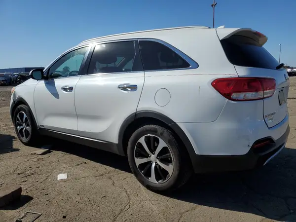 5XYPHDA11GG008165 2016 KIA SORENTO - Image 2