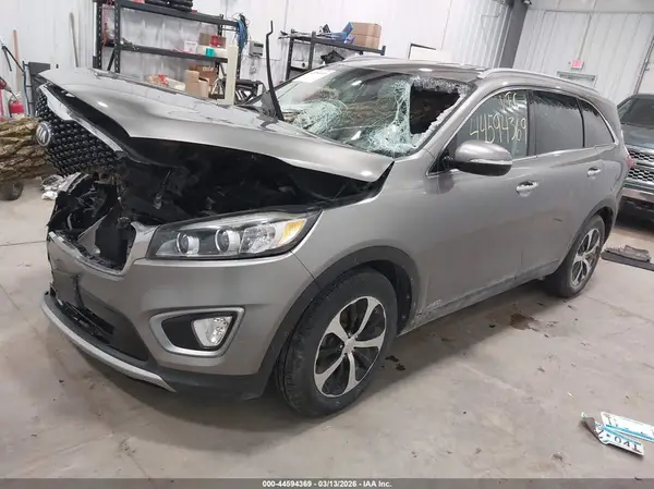 5XYPHDA11GG029422 2016 KIA SORENTO - Image 2