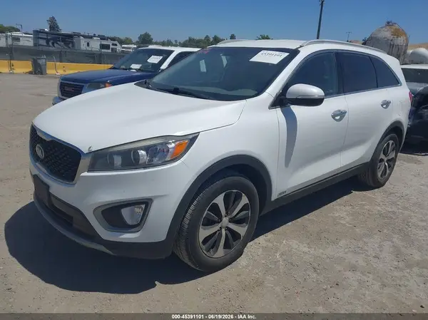 5XYPHDA11GG035172 2016 KIA SORENTO - Image 2