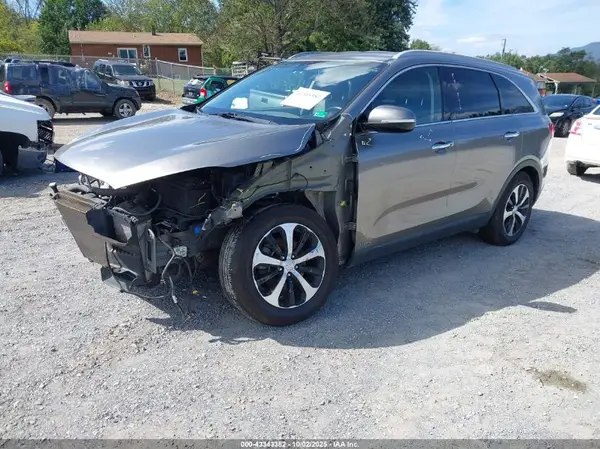 5XYPHDA11GG035205 2016 KIA SORENTO - Image 2