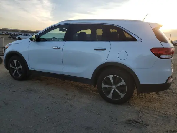 5XYPHDA11GG068818 2016 KIA SORENTO - Image 2