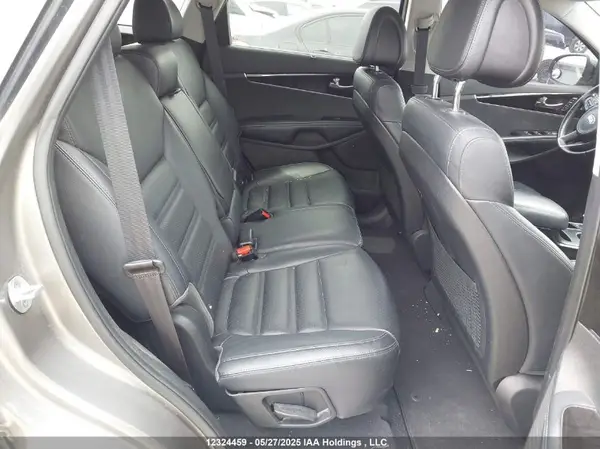 5XYPHDA11GG153822 2016 KIA SORENTO - Image 8