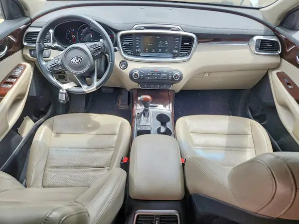 5XYPHDA11HG277705 2017 KIA SORENTO - Image 8