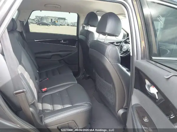 5XYPHDA11JG401512 2018 KIA SORENTO - Image 8