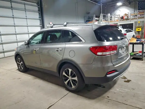 5XYPHDA12GG016940 2016 KIA SORENTO - Image 2