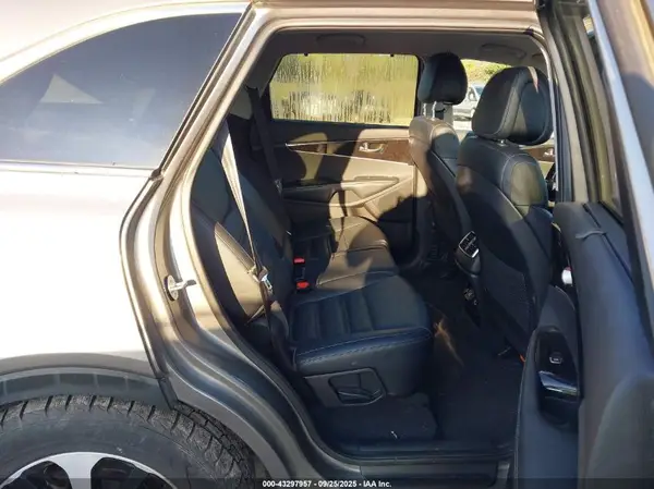 5XYPHDA12GG027436 2016 KIA SORENTO - Image 8