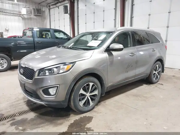 5XYPHDA12GG035164 2016 KIA SORENTO - Image 2