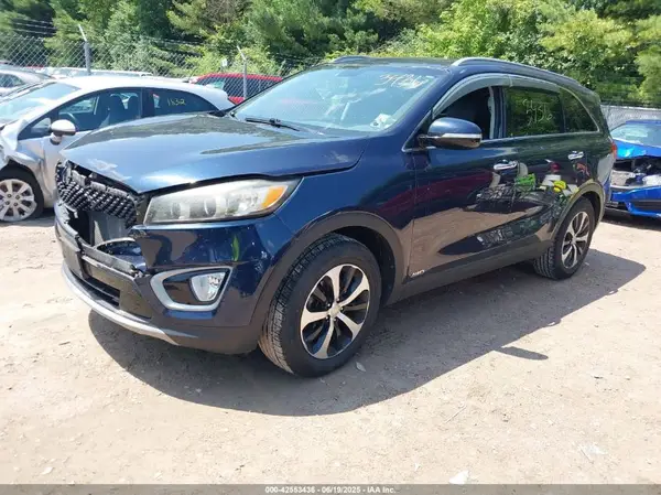 5XYPHDA12GG040669 2016 KIA SORENTO - Image 2