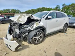 5XYPHDA13GG008586 2016 KIA SORENTO