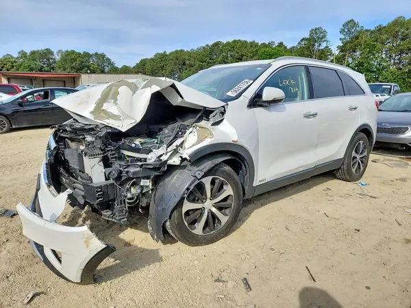 5XYPHDA13GG008586 2016 KIA SORENTO - Image 1