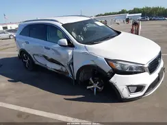 5XYPHDA13GG031785 2016 KIA SORENTO