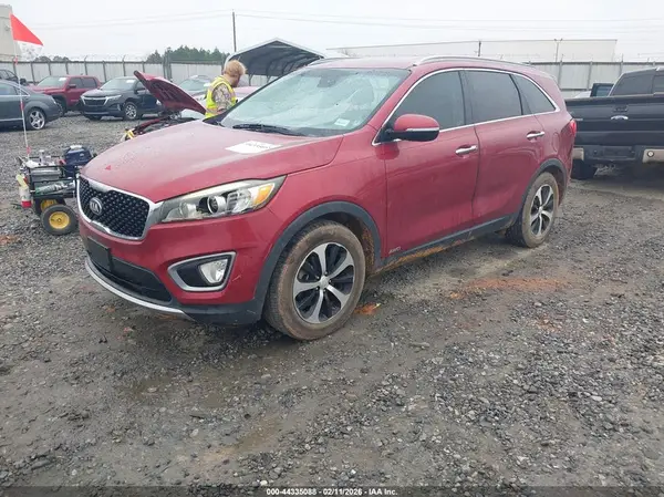 5XYPHDA14GG011531 2016 KIA SORENTO - Image 2