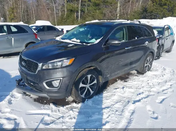 5XYPHDA14GG045680 2016 KIA SORENTO - Image 2