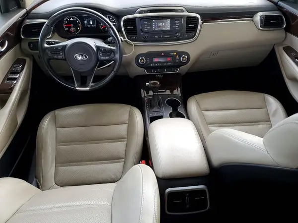 5XYPHDA14GG133404 2016 KIA SORENTO - Image 8