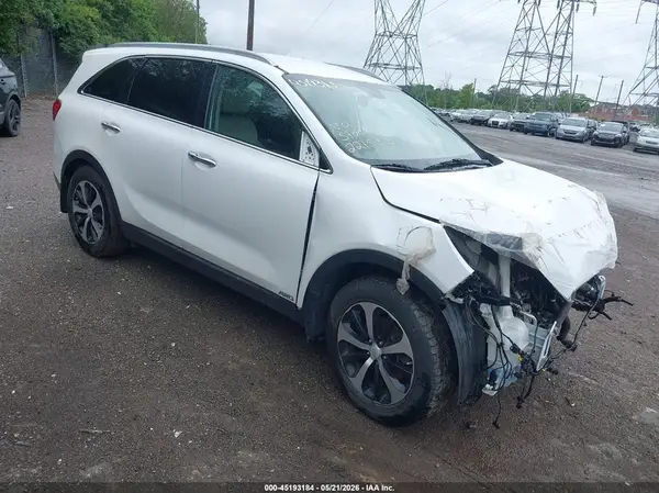 5XYPHDA14HG221533 2017 KIA SORENTO - Image 1