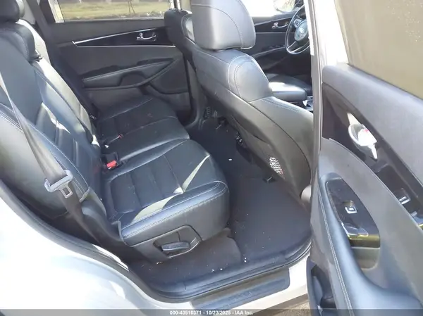 5XYPHDA14HG266617 2017 KIA SORENTO - Image 8