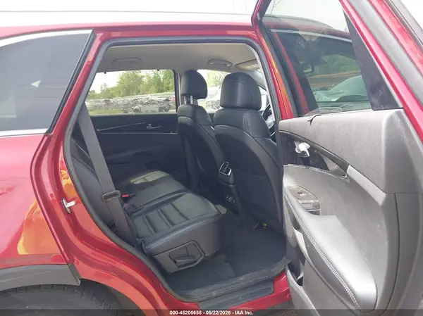 5XYPHDA14HG274670 2017 KIA SORENTO - Image 8