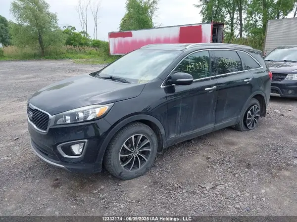 5XYPHDA15GG089400 2016 KIA SORENTO - Image 2