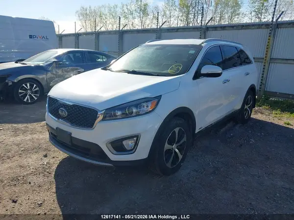 5XYPHDA15GG124260 2016 KIA SORENTO - Image 2