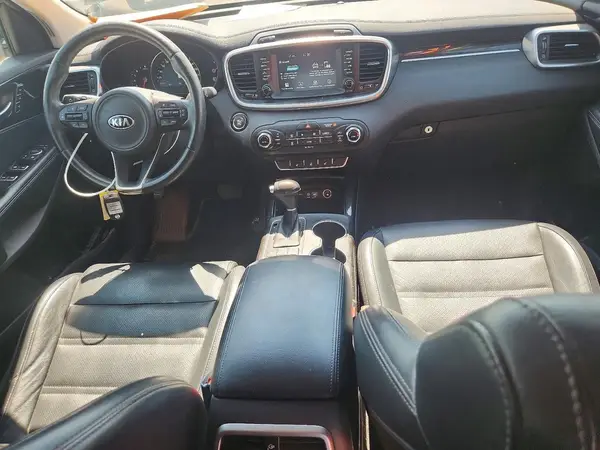 5XYPHDA15HG267985 2017 KIA SORENTO - Image 8