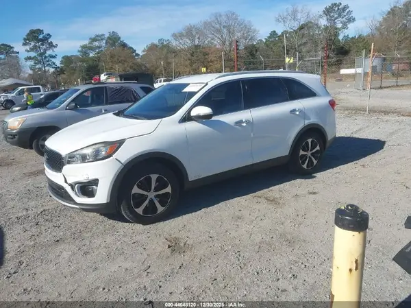5XYPHDA15HG285189 2017 KIA SORENTO - Image 2